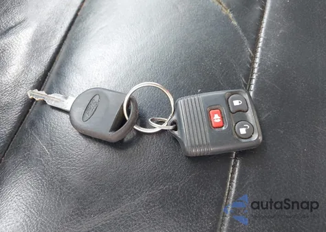 2005 Ford F-150 Lariat/Xlt from USA, damaged, VIN 1FTPW12595KE91157